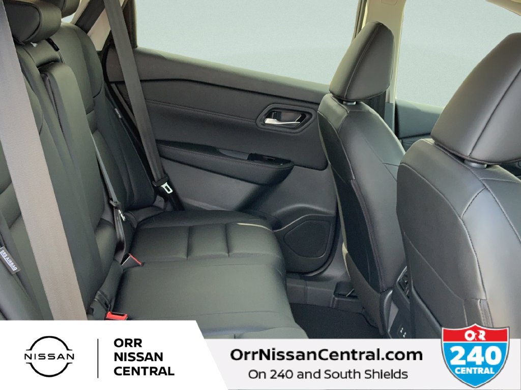 New 2027 Nissan Rogue Dark Armor FWD image 12