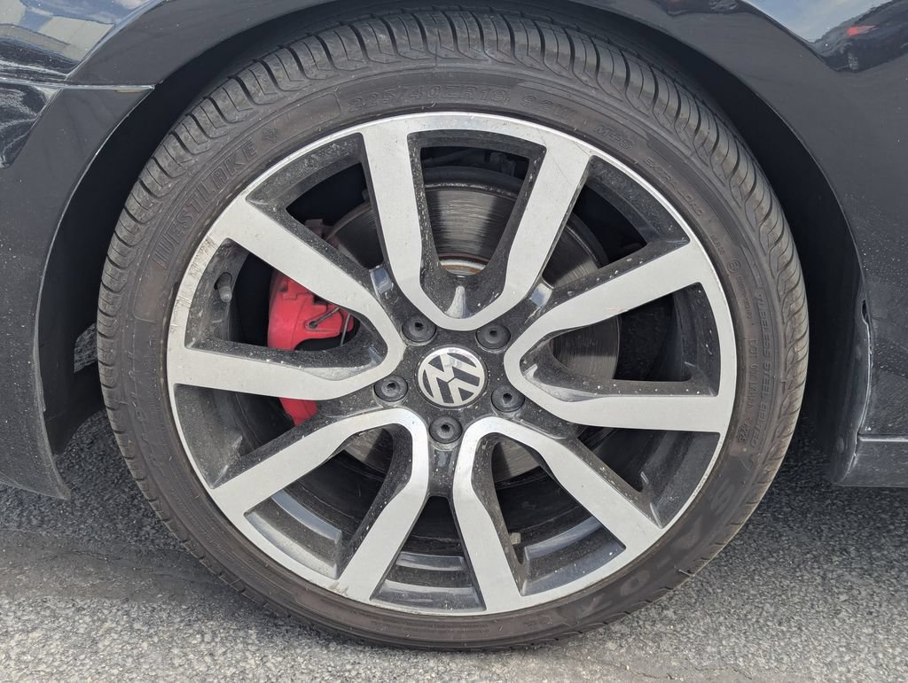 Used 2014 Volkswagen GTI Wolfsburg Edition FWD image 13