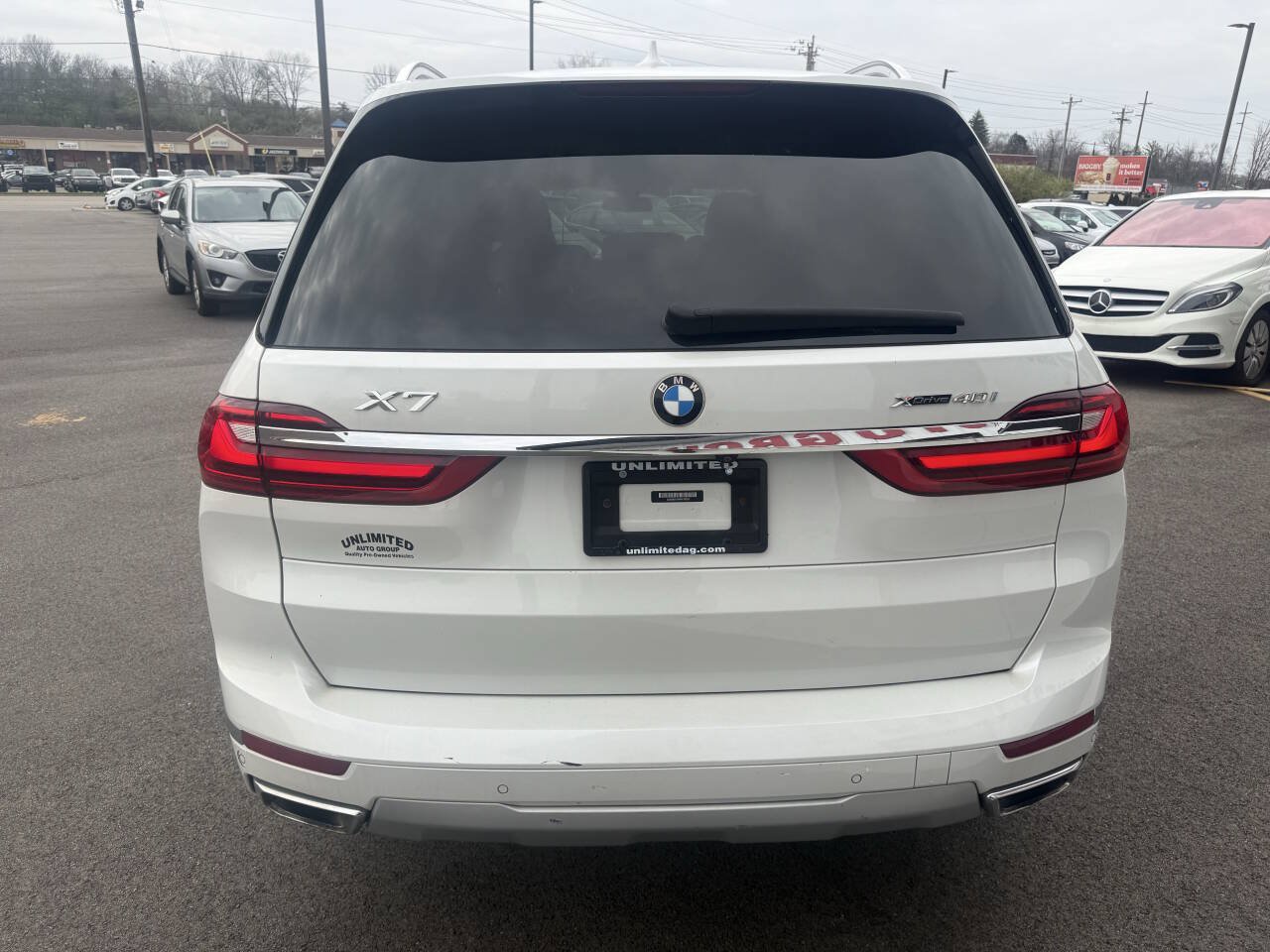Used 2021 BMW X7 xDrive40i w/ Parking Assistance Package AWD/4WD image 9