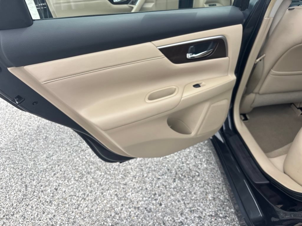 Used 2013 Nissan Altima 2.5 SL w/ 2.5 Moonroof Pkg FWD image 35