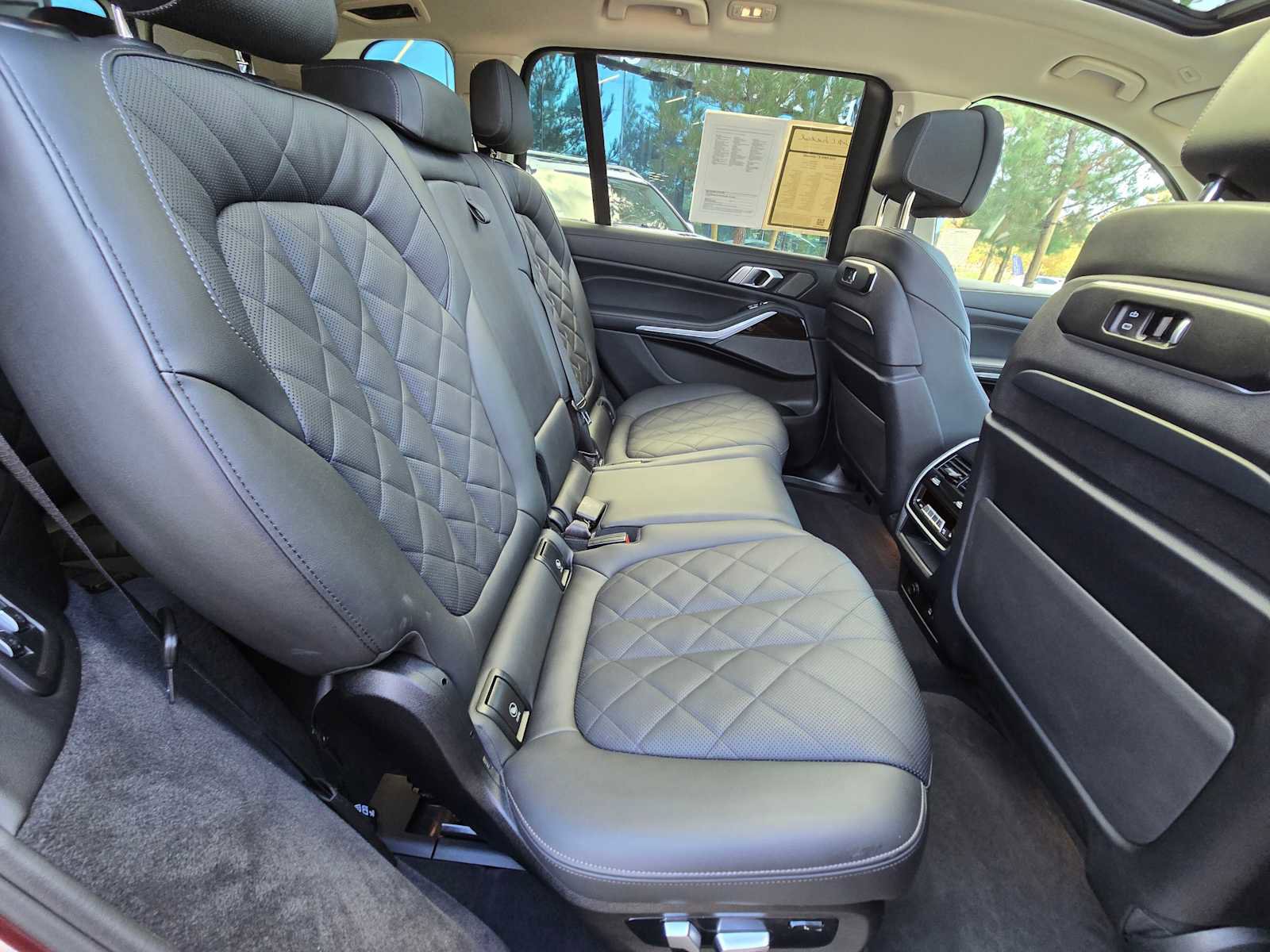 Used 2024 BMW X7 xDrive40i image 14