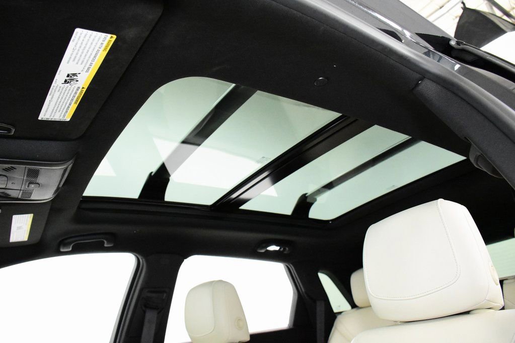 Used 2022 Cadillac XT5 Sportv AWD/4WD image 12