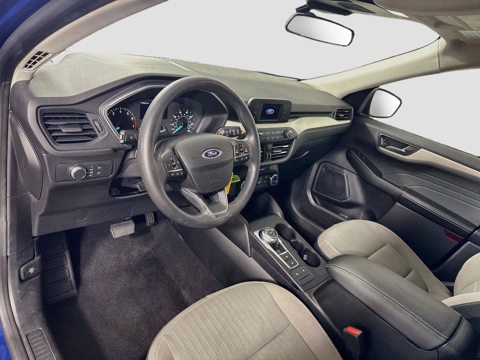 Used 2022 Ford Escape S AWD/4WD image 3