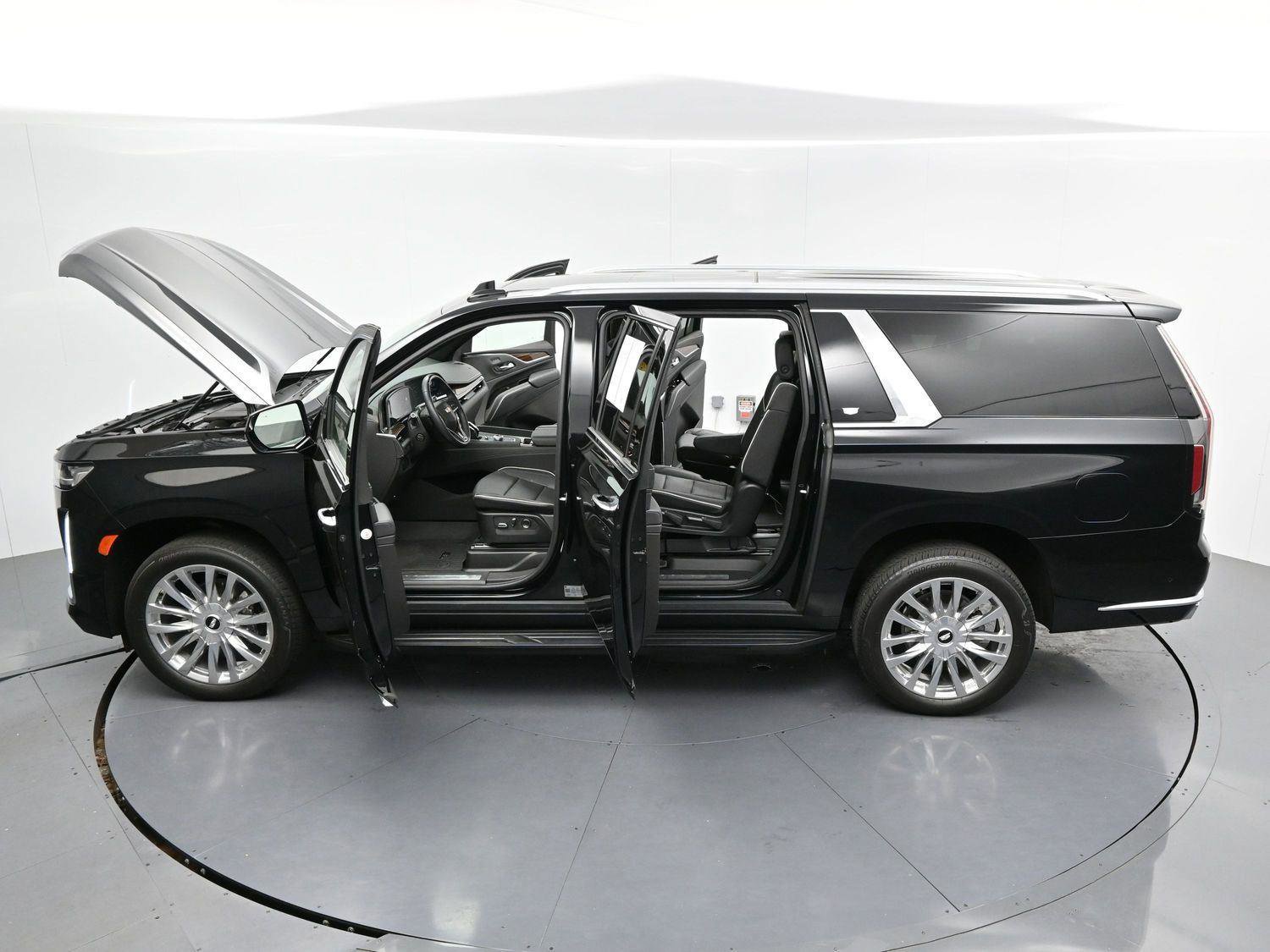 Certified 2024 Cadillac Escalade ESV Premium Luxury image 41