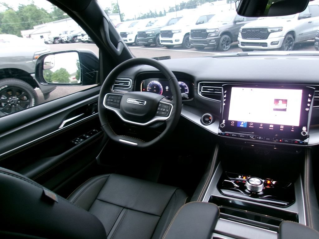 New 2026 Jeep Grand Wagoneer L 4WD image 11