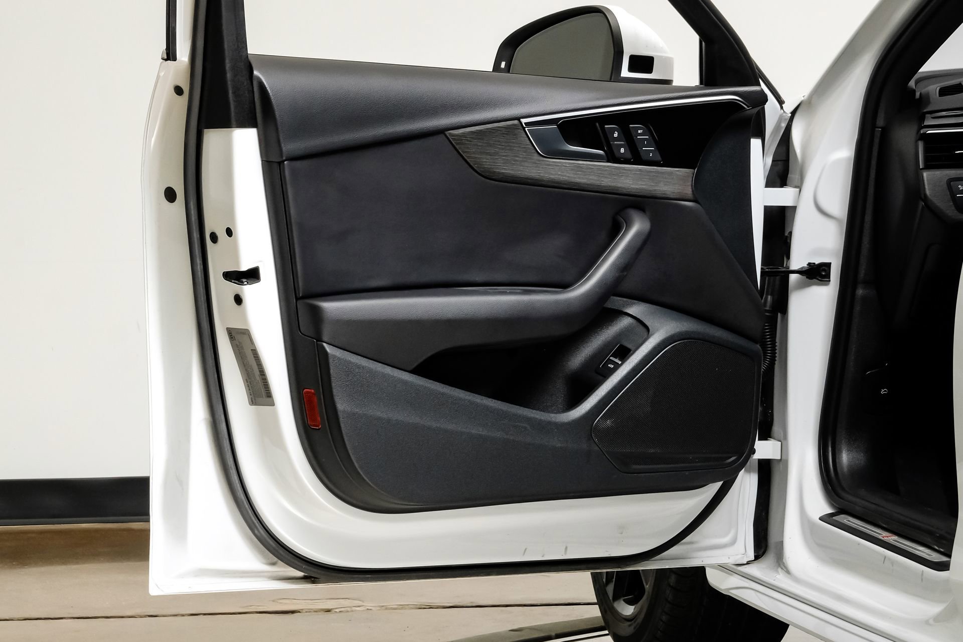 Used 2023 Audi A4 2.0T Premium w/ Convenience Package image 45