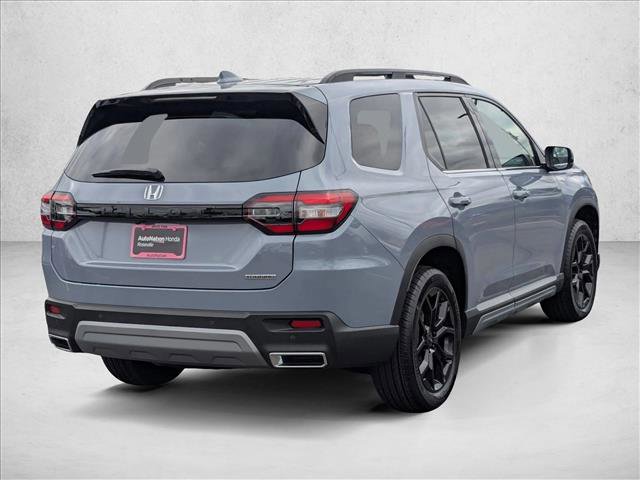 New 2025 Honda Pilot Touring video 2