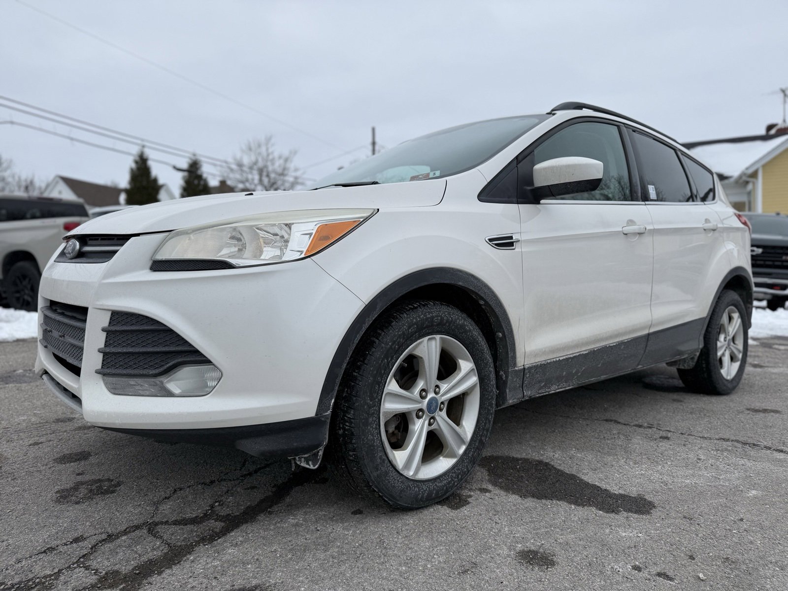 Used 2013 Ford Escape SE image 2