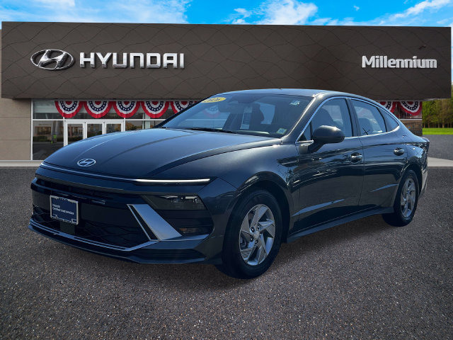 Used 2026 Hyundai Sonata SE FWD image 2