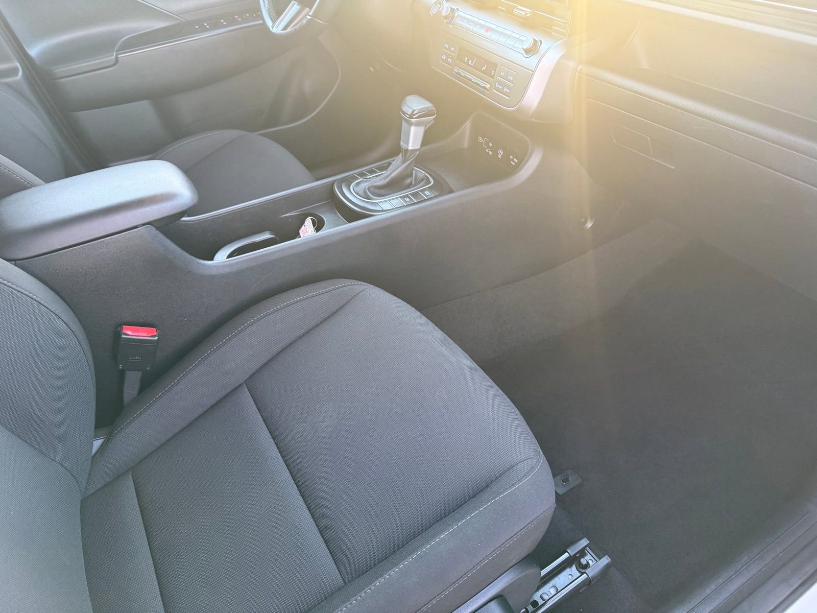 Used 2024 Hyundai Kona SEL image 17