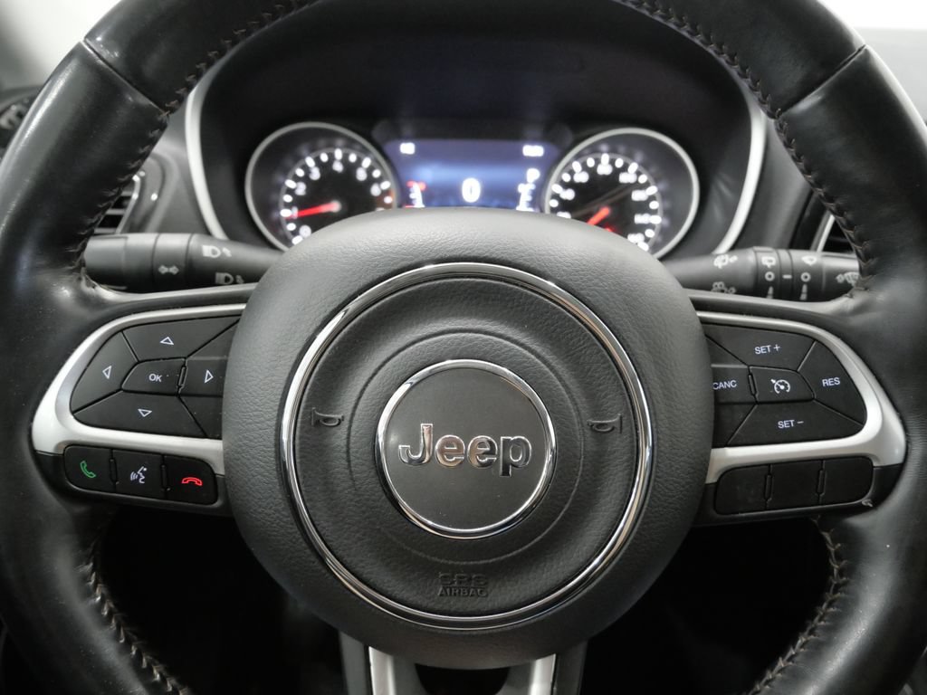 Used 2018 Jeep Compass Limited w/ Navigation Group AWD/4WD image 15