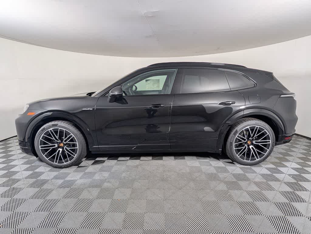 New 2026 Porsche Cayenne E-Hybrid AWD/4WD image 2