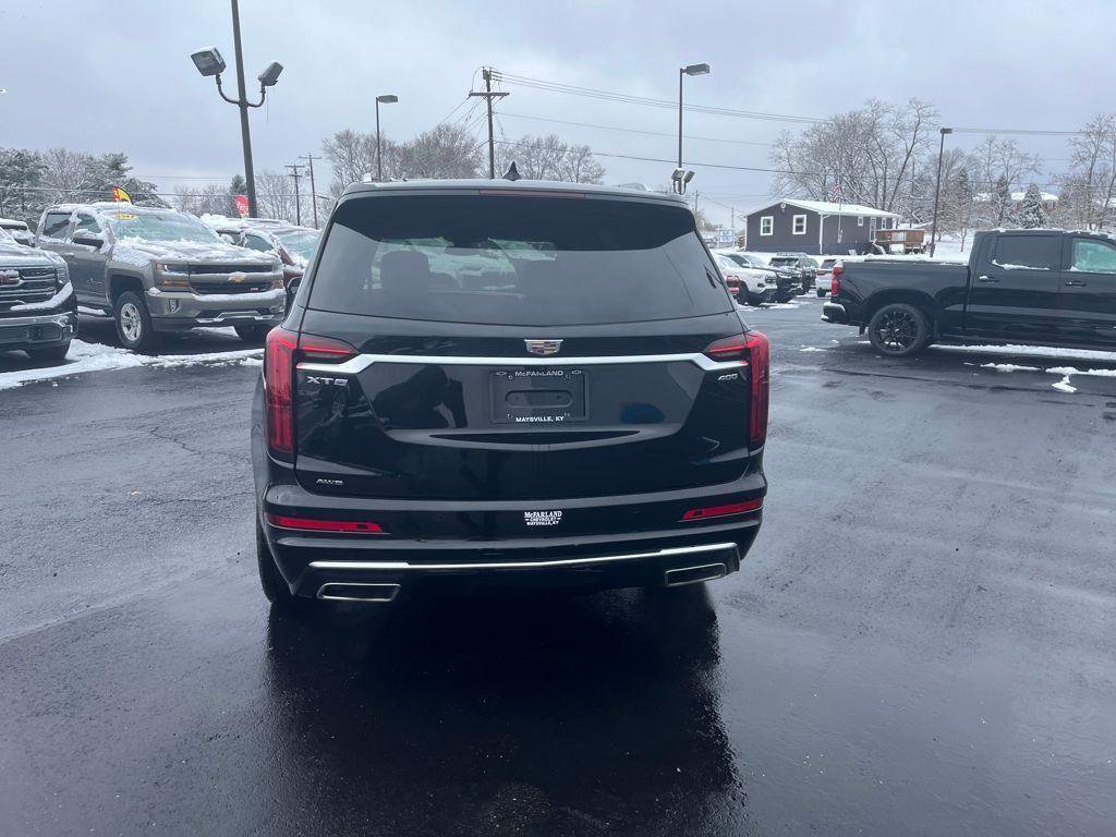 Used 2024 Cadillac XT6 Premium Luxury AWD/4WD image 4
