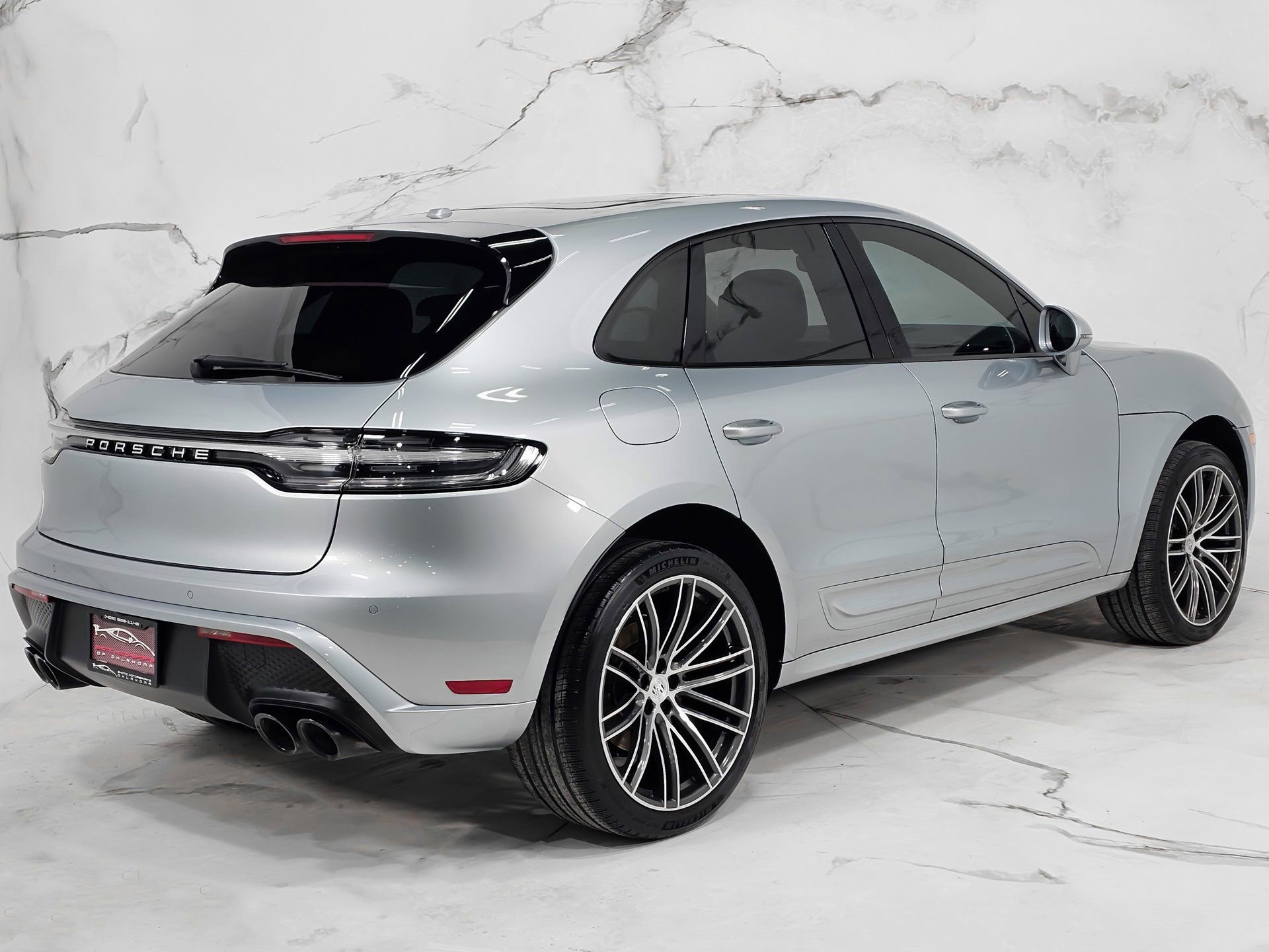 Used 2024 Porsche Macan Turbo image 11