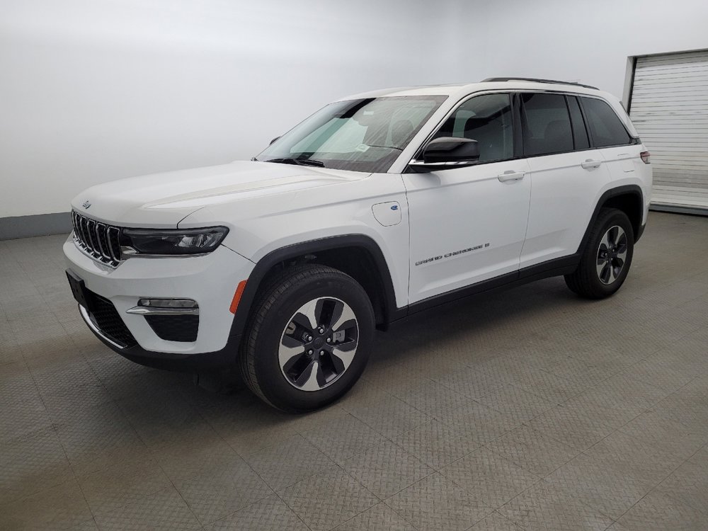 Used 2022 Jeep Grand Cherokee Limited 4xe image 2