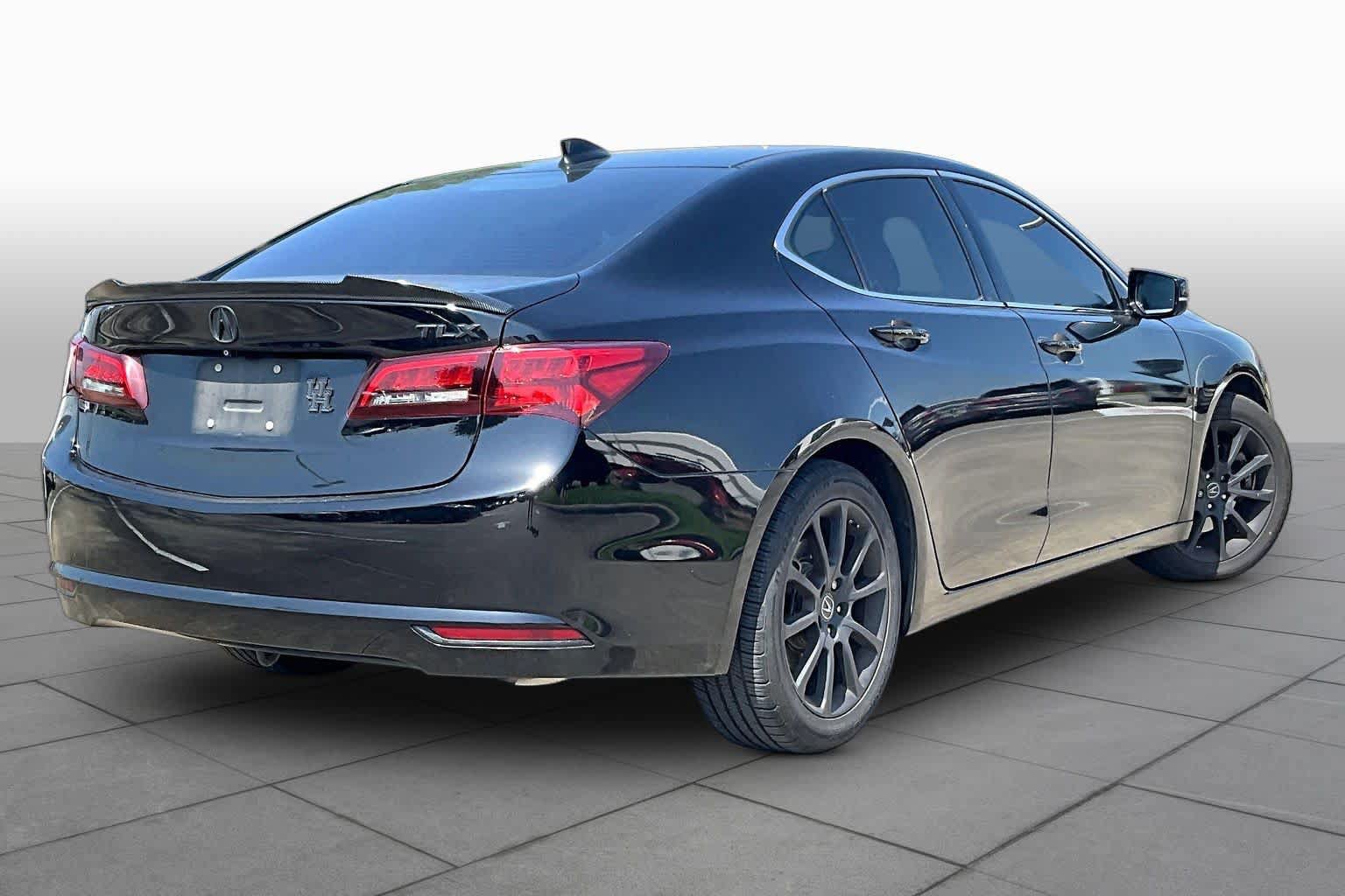 Used 2015 Acura TLX w/ Technology Package FWD image 11