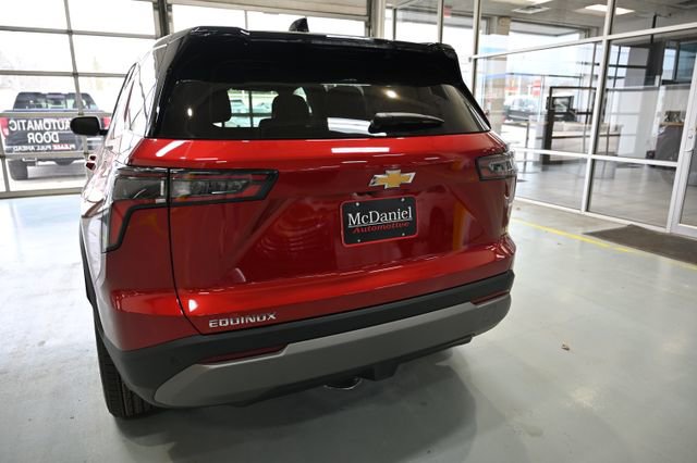 New 2026 Chevrolet Equinox LT w/ Convenience Package II image 6