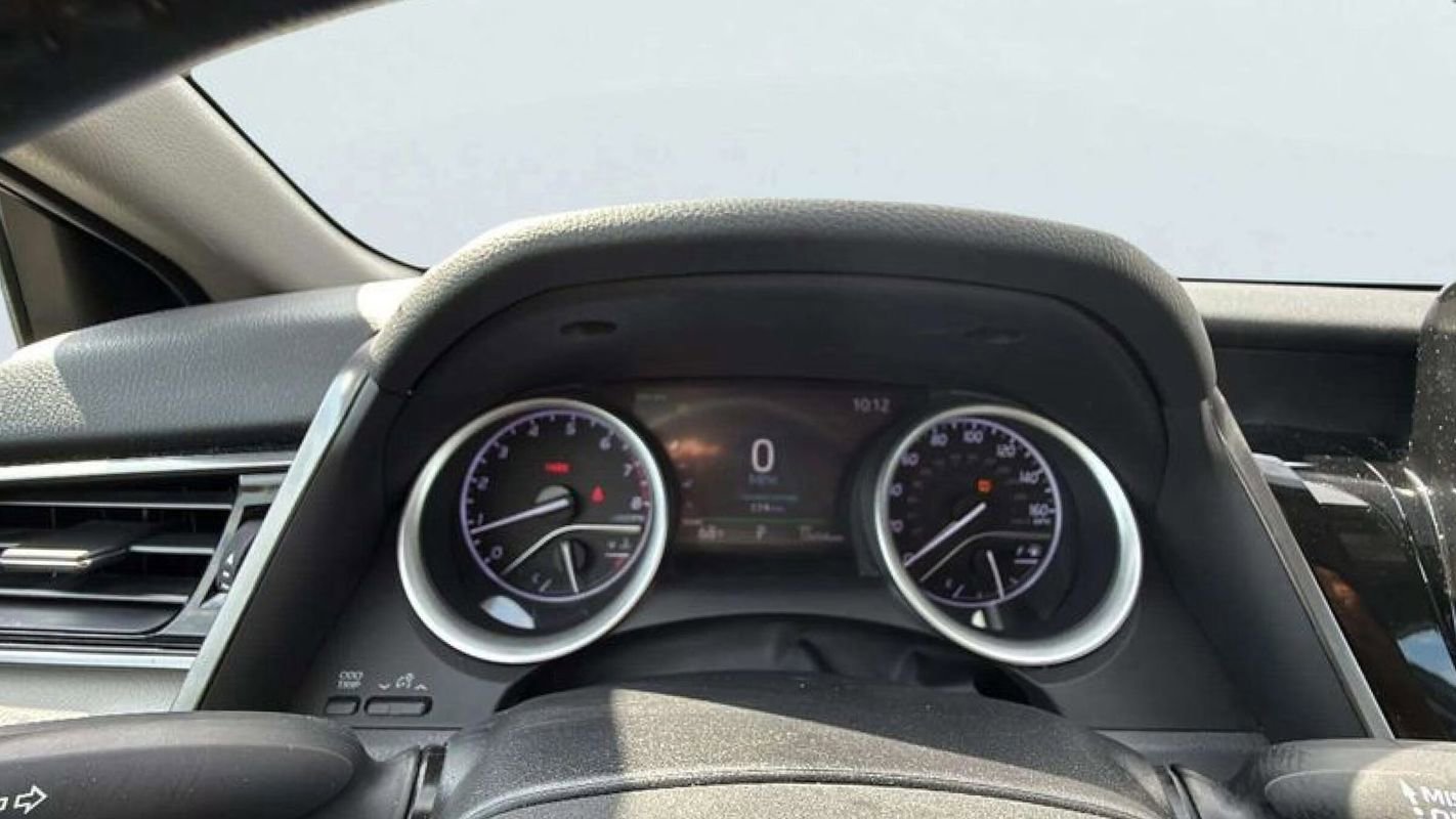 Used 2022 Toyota Camry LE w/ Cold Weather Package image 13