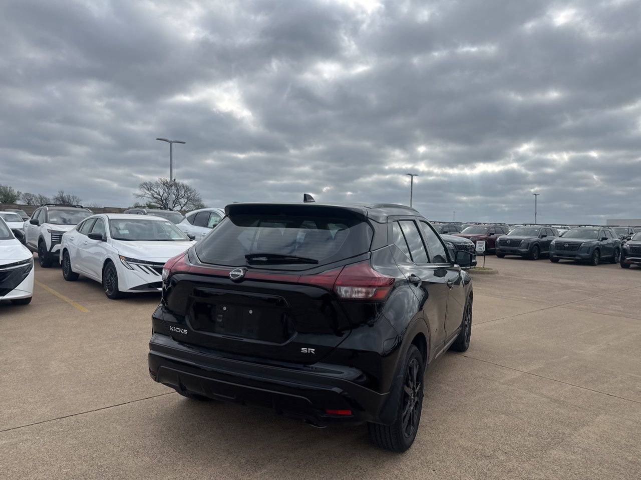 Certified 2023 Nissan Kicks SR image 17