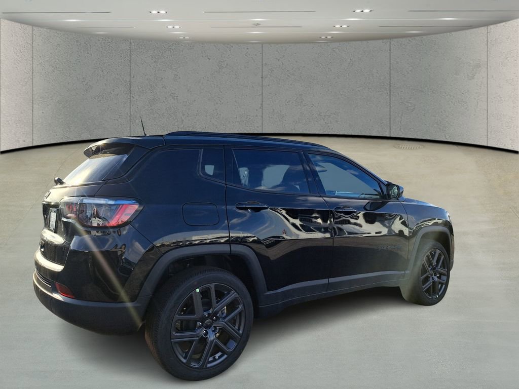 New 2026 Jeep Compass Latitude image 4