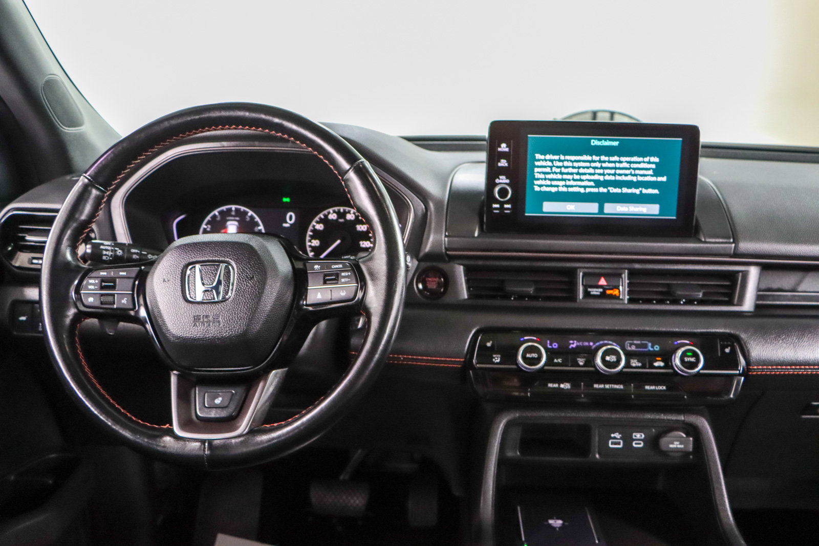 Used 2024 Honda Pilot TrailSport image 17