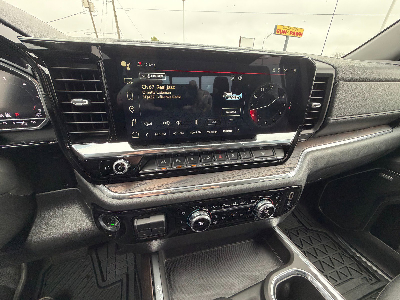 Certified 2025 GMC Sierra 1500 SLT w/ SLT Premium Plus Package image 18