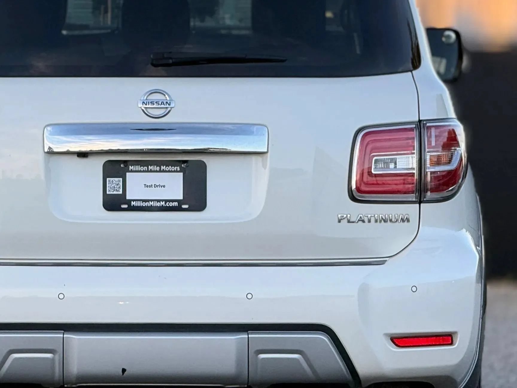Used 2017 Nissan Armada Platinum RWD image 14