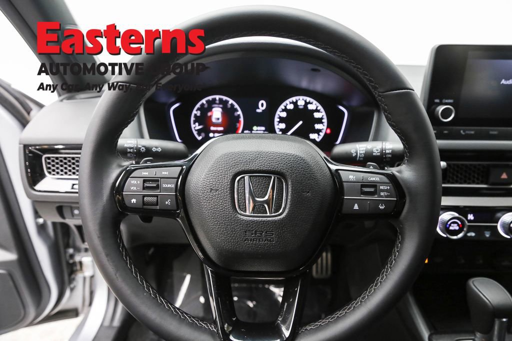Used 2025 Honda Civic Sport image 10