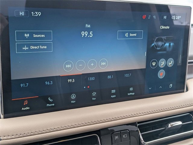 Used 2022 Lincoln Nautilus Reserve image 24