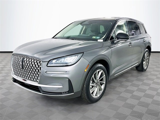 Used 2023 Lincoln Corsair AWD w/ Equipment Group 101A image 3