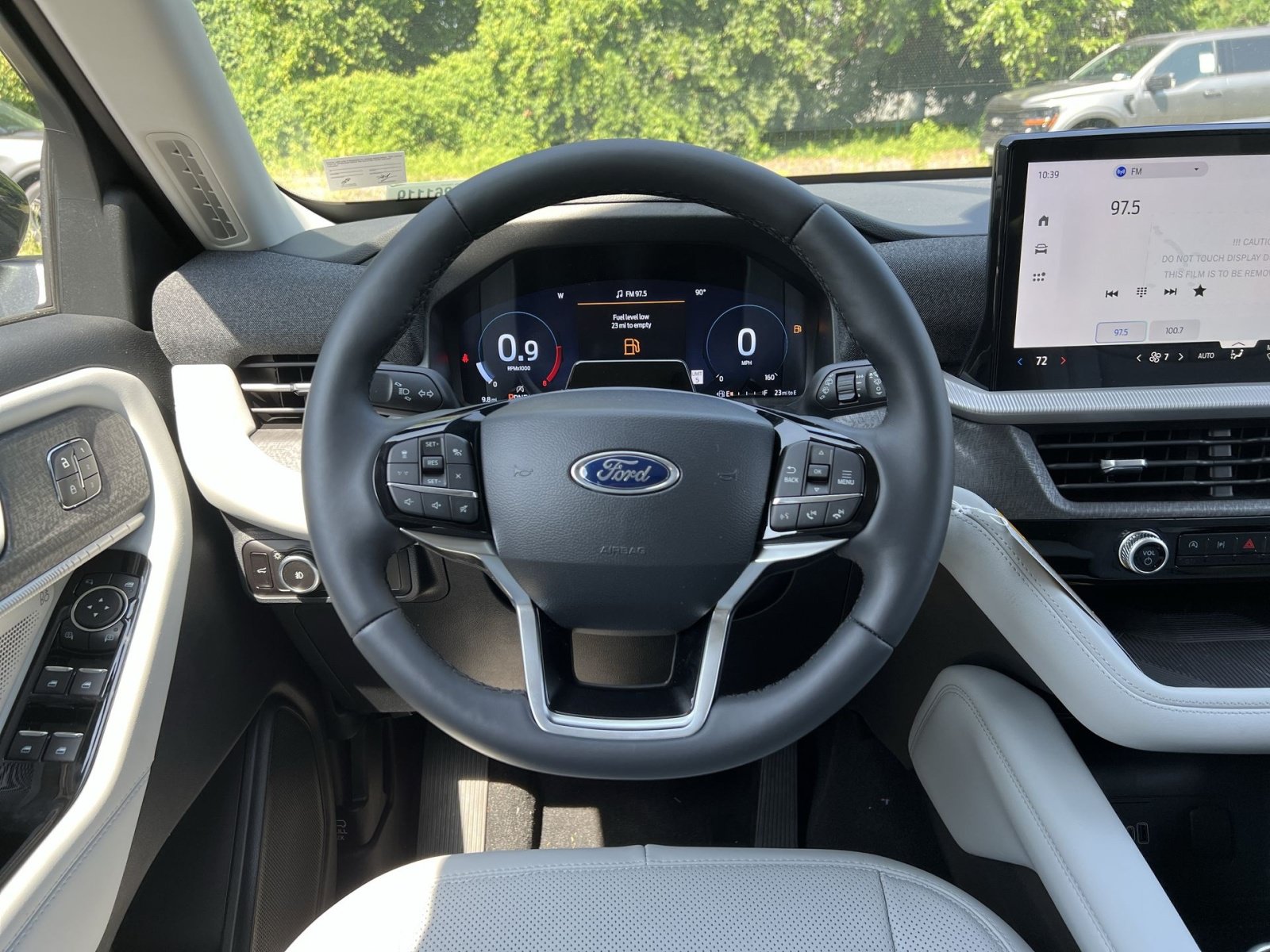 New 2026 Ford Explorer Platinum w/ LUX Leather Package AWD/4WD image 16