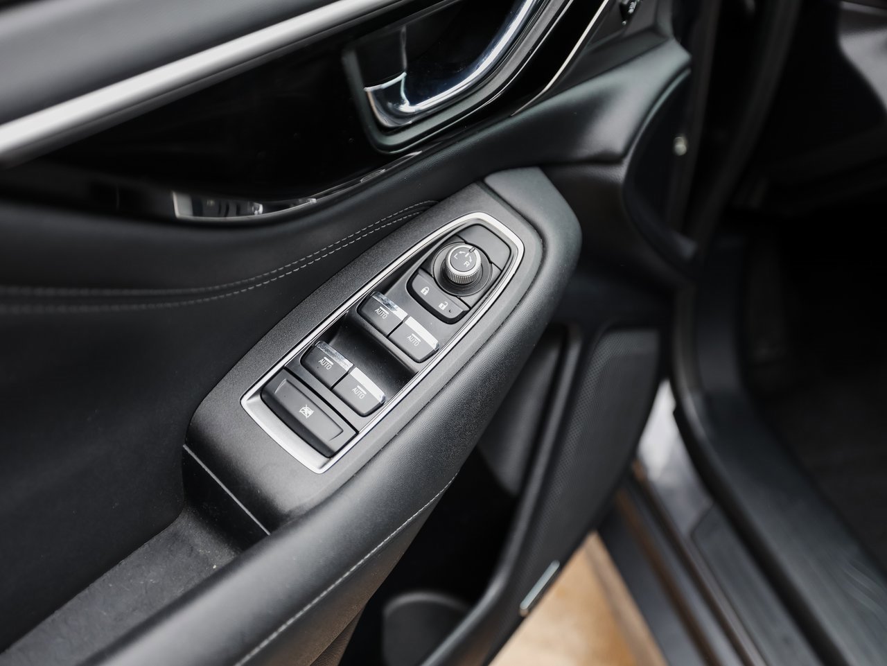 Used 2020 Subaru Legacy Limited image 23