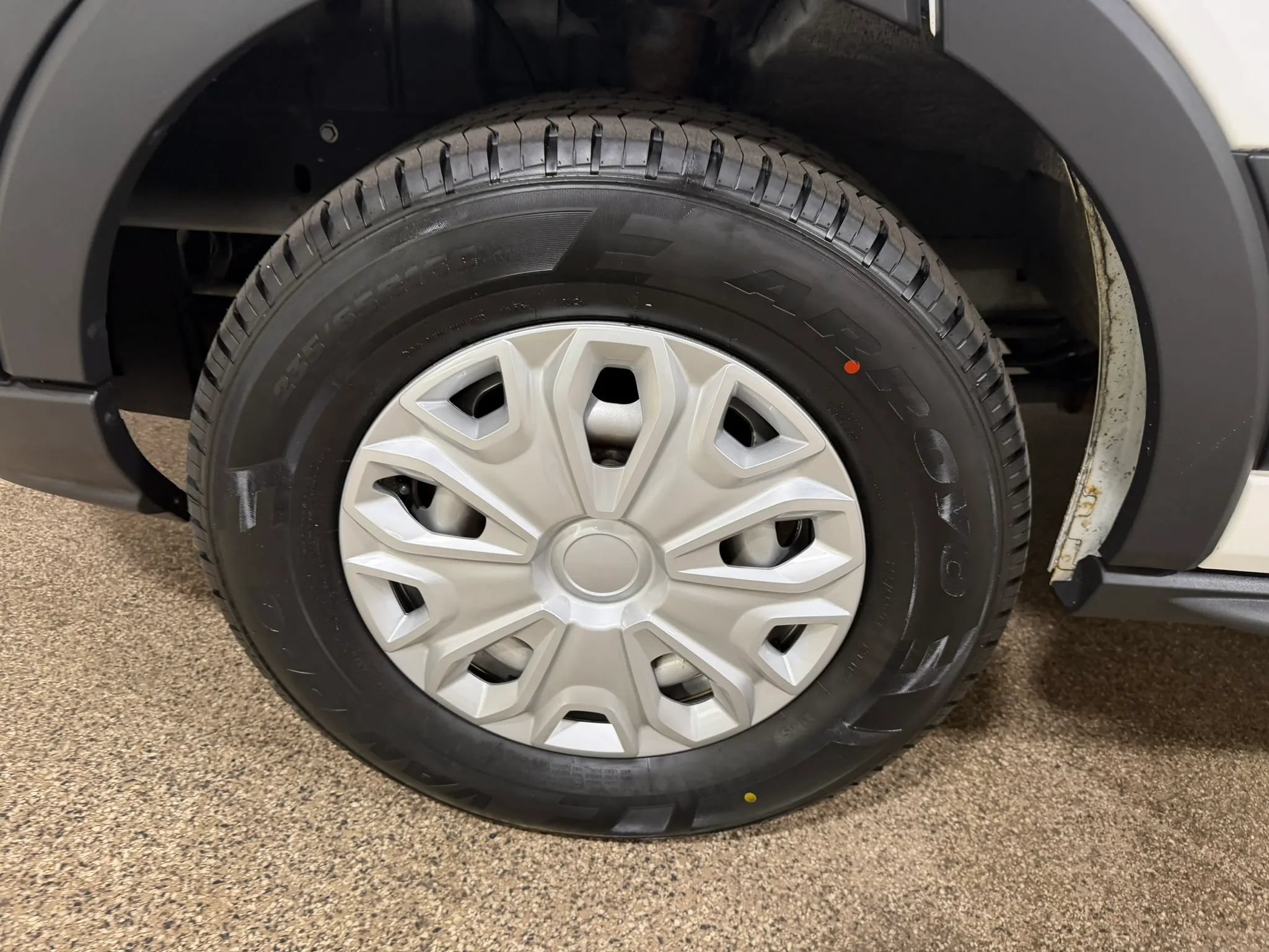 Used 2018 Ford Transit 150 XL RWD image 54