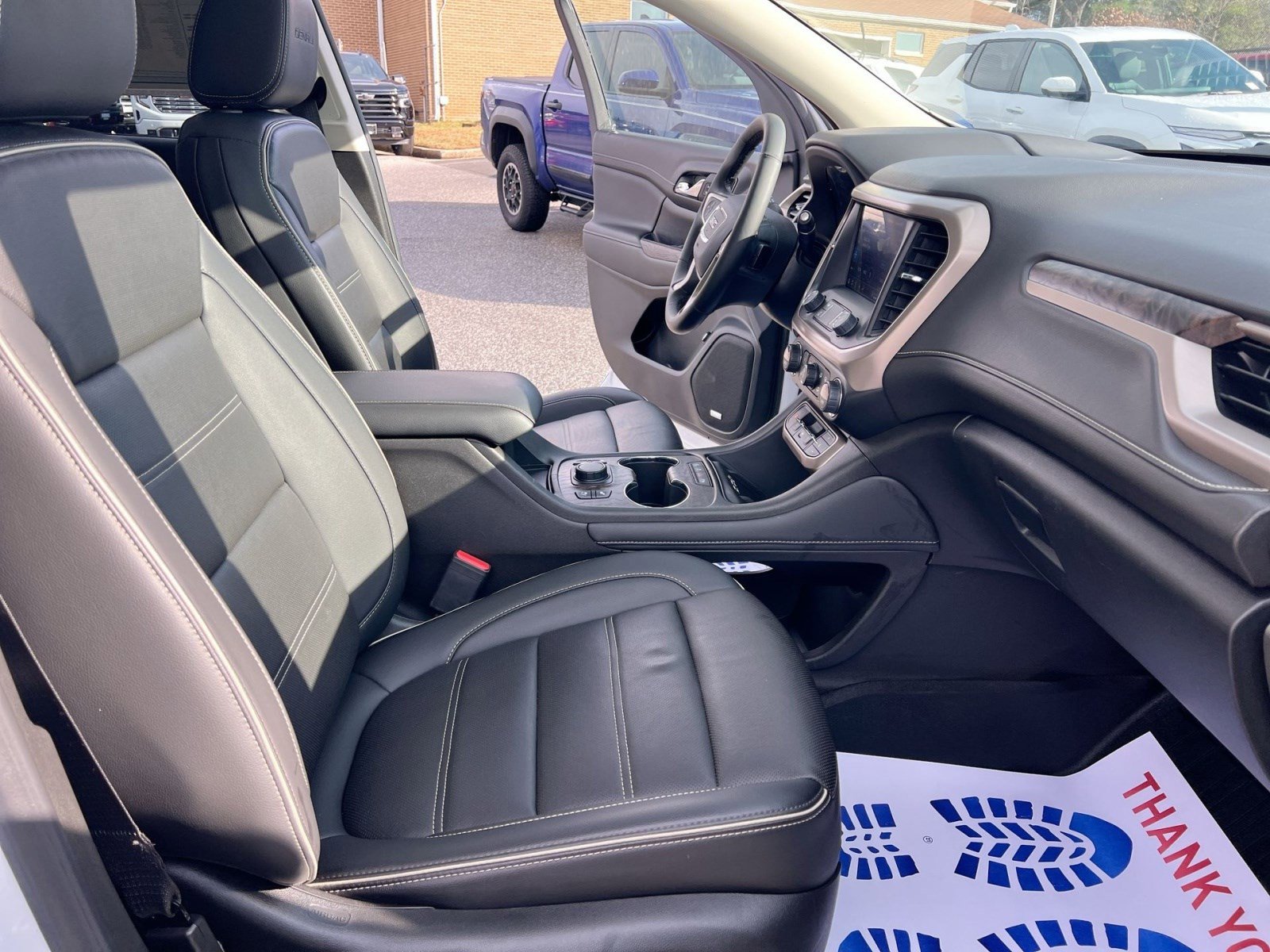 Used 2023 GMC Acadia Denali w/ Denali Technology Package image 26