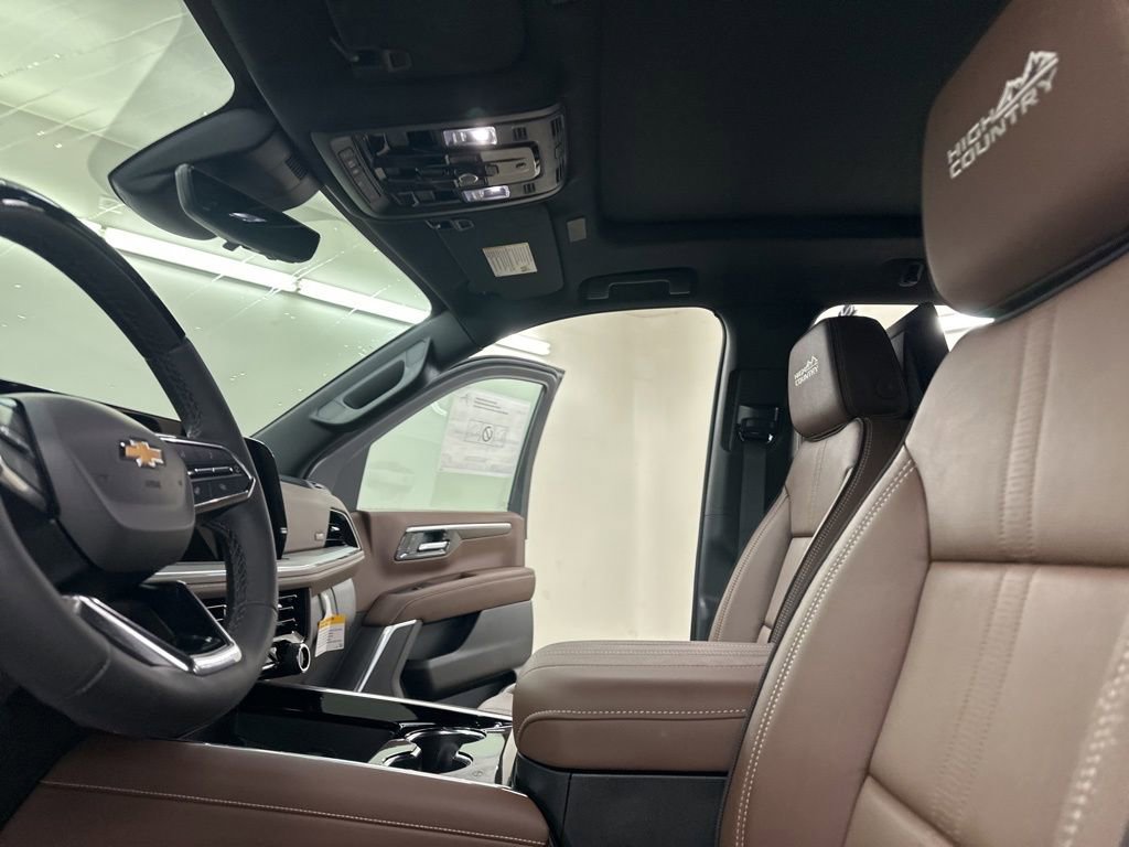 New 2026 Chevrolet Tahoe High Country AWD/4WD image 30
