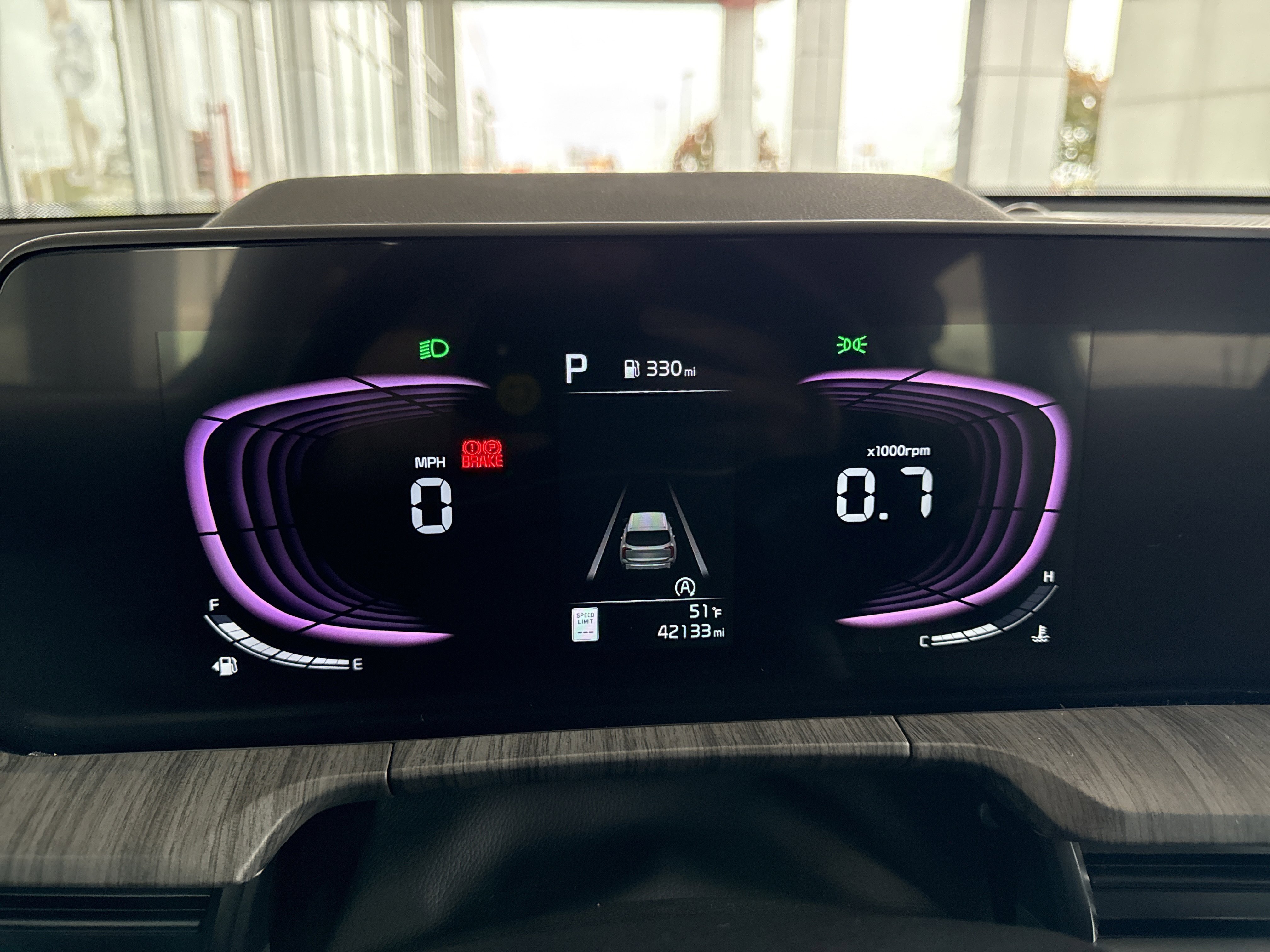 Used 2023 Kia Telluride EX w/ EX Captain's Chair Package image 19