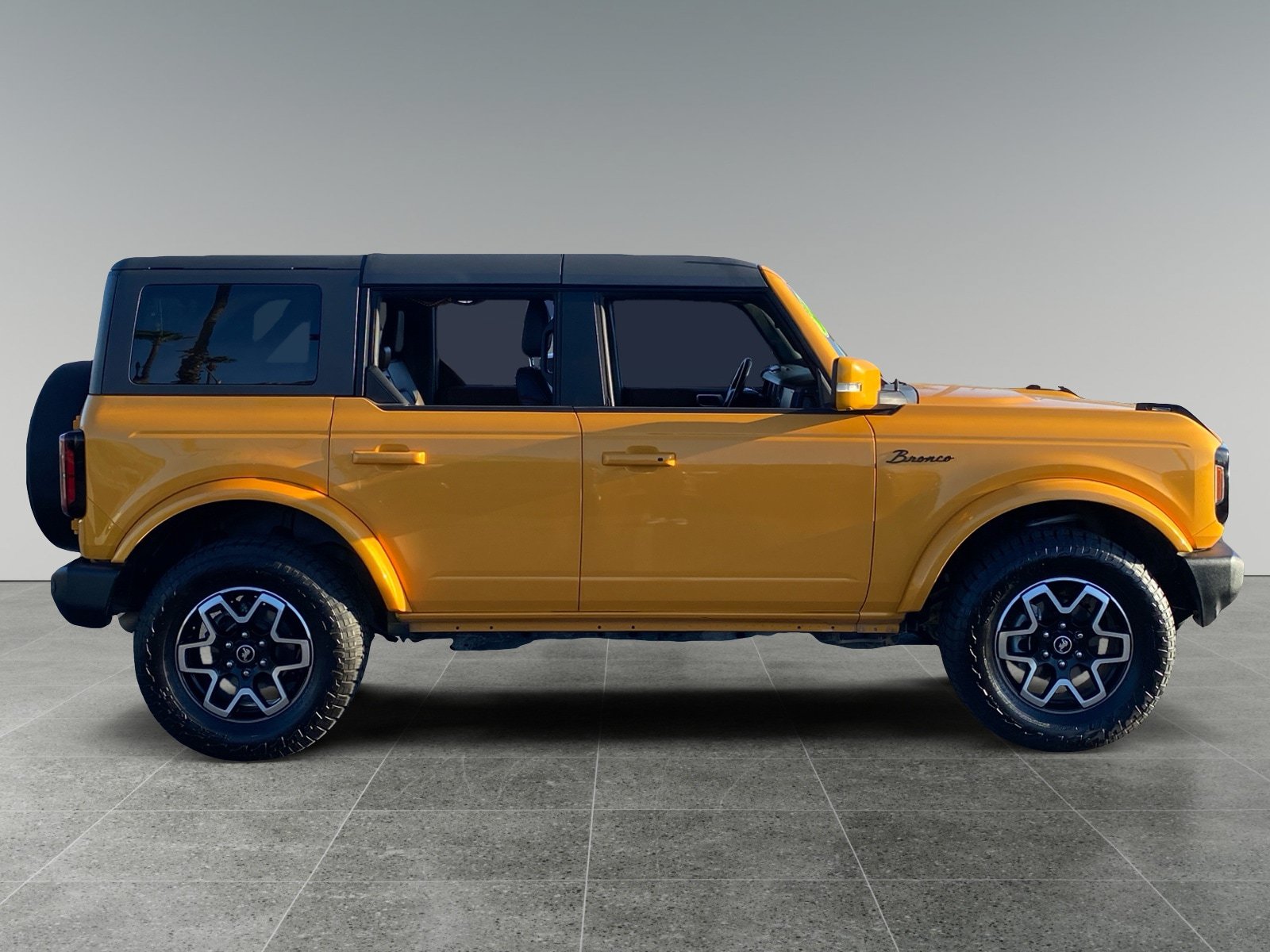 Used 2022 Ford Bronco Outer Banks AWD/4WD image 6