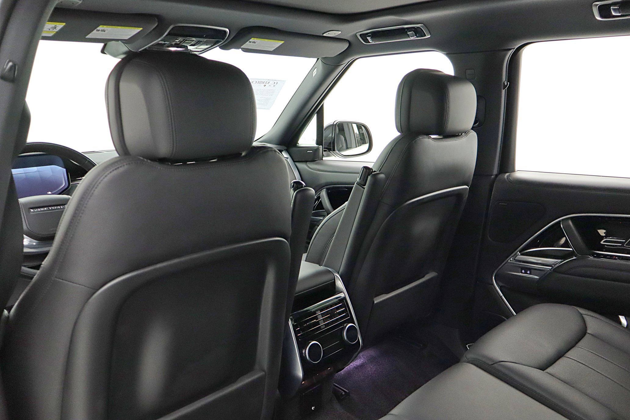 Used 2024 Land Rover Range Rover SE AWD/4WD image 39