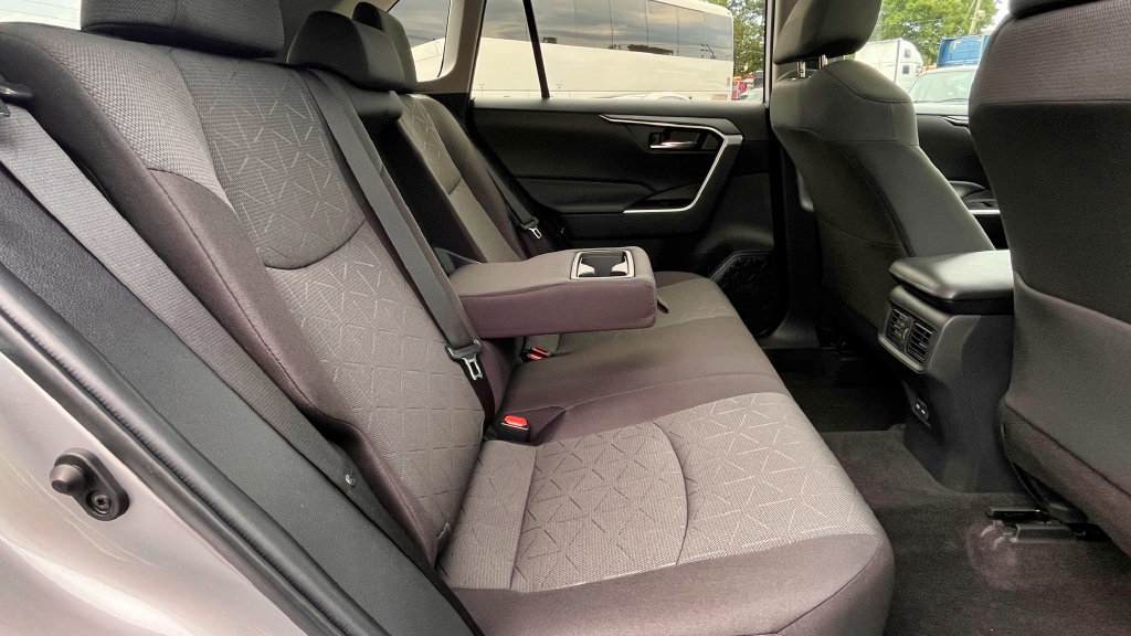 Used 2022 Toyota RAV4 XLE w/ Convenience Package AWD/4WD image 53