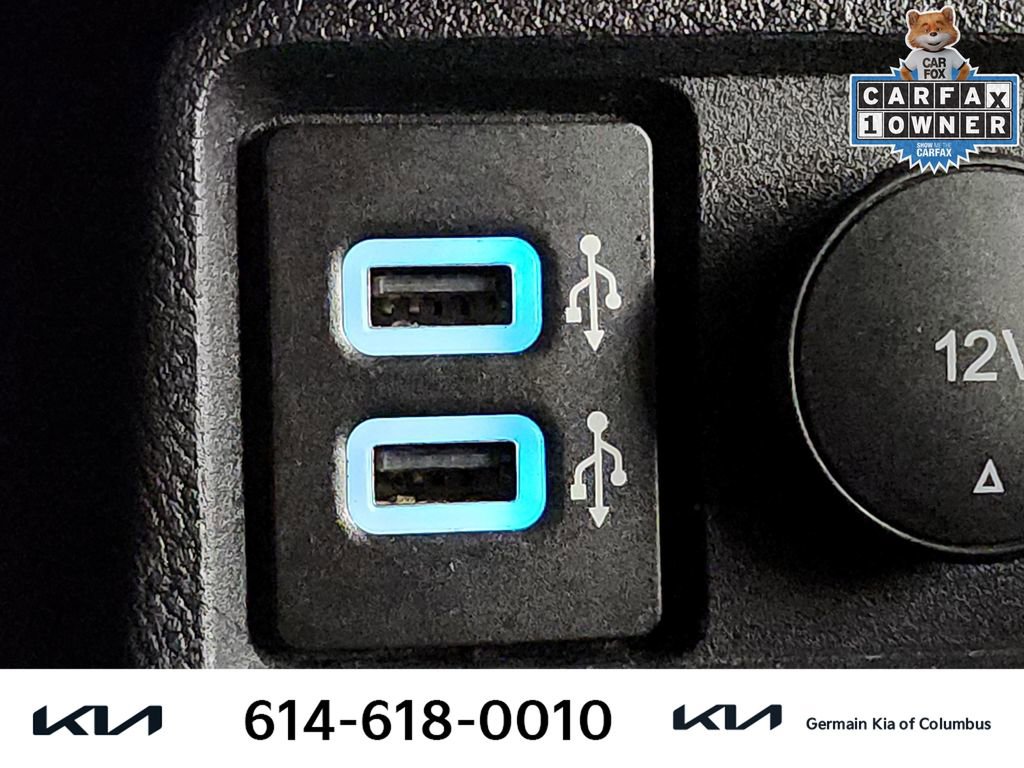 Used 2020 Ford Transit Connect XLT image 30