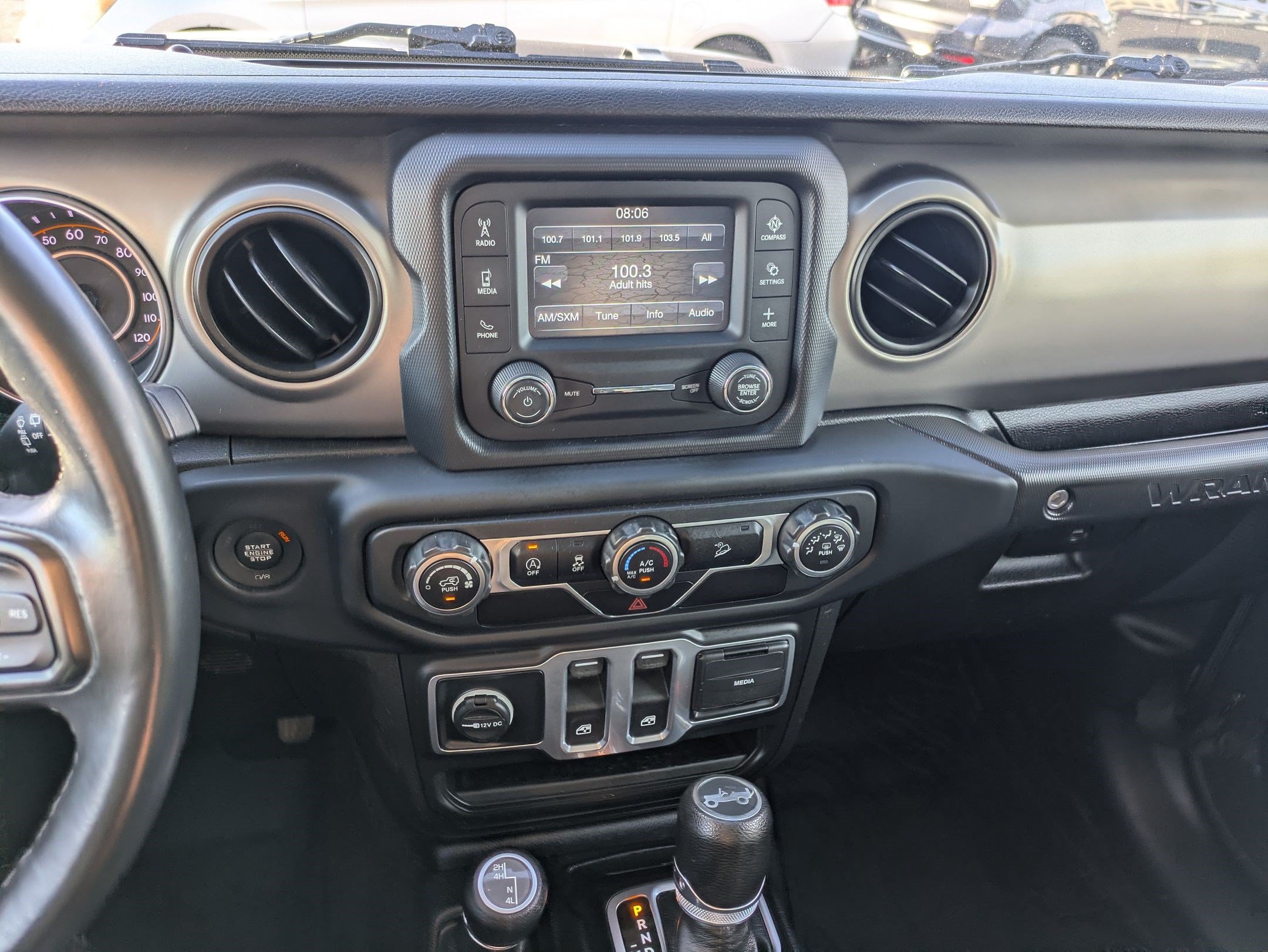 Used 2018 Jeep Wrangler Sport AWD/4WD image 26
