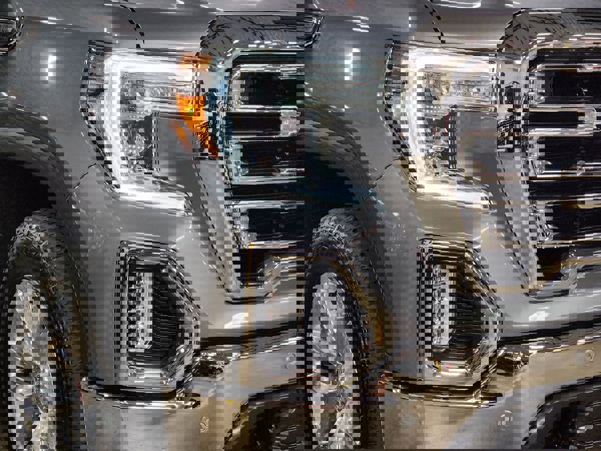 Used 2021 GMC Sierra 1500 SLT image 13