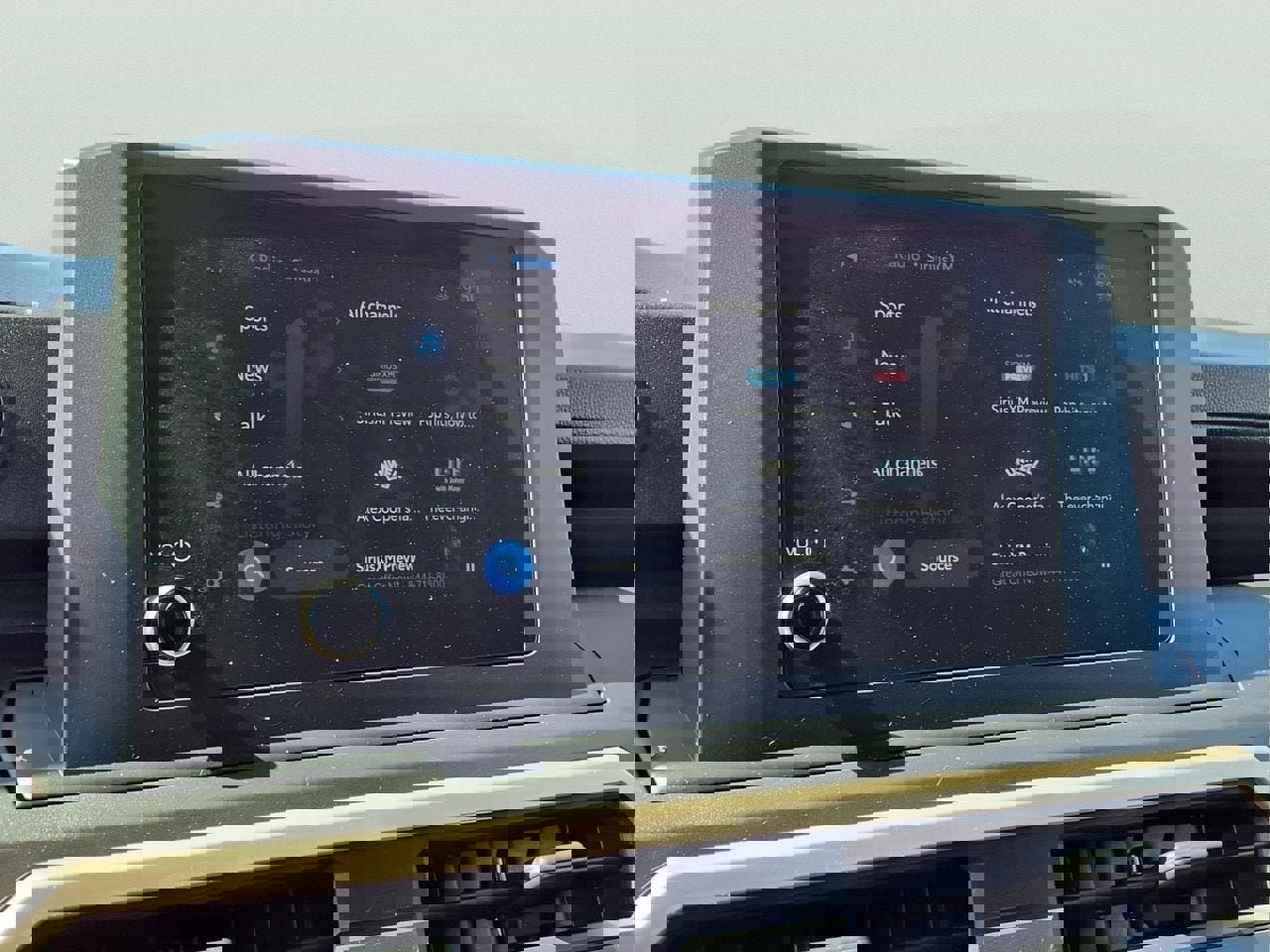 Certified 2025 Toyota Tacoma SR AWD/4WD image 16