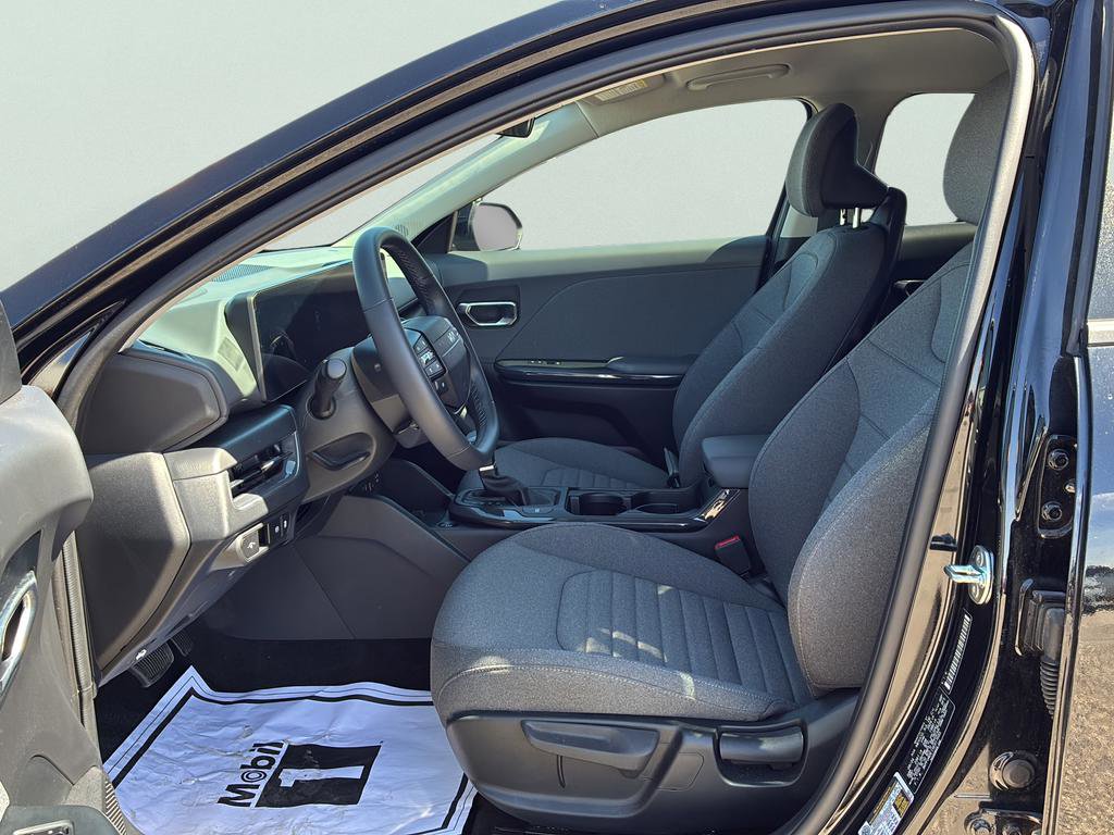 Certified 2025 Kia K4 EX FWD image 22