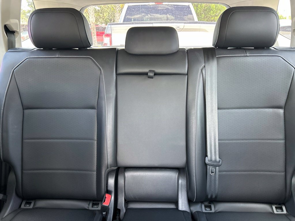 Used 2021 Volkswagen Tiguan SE FWD image 13