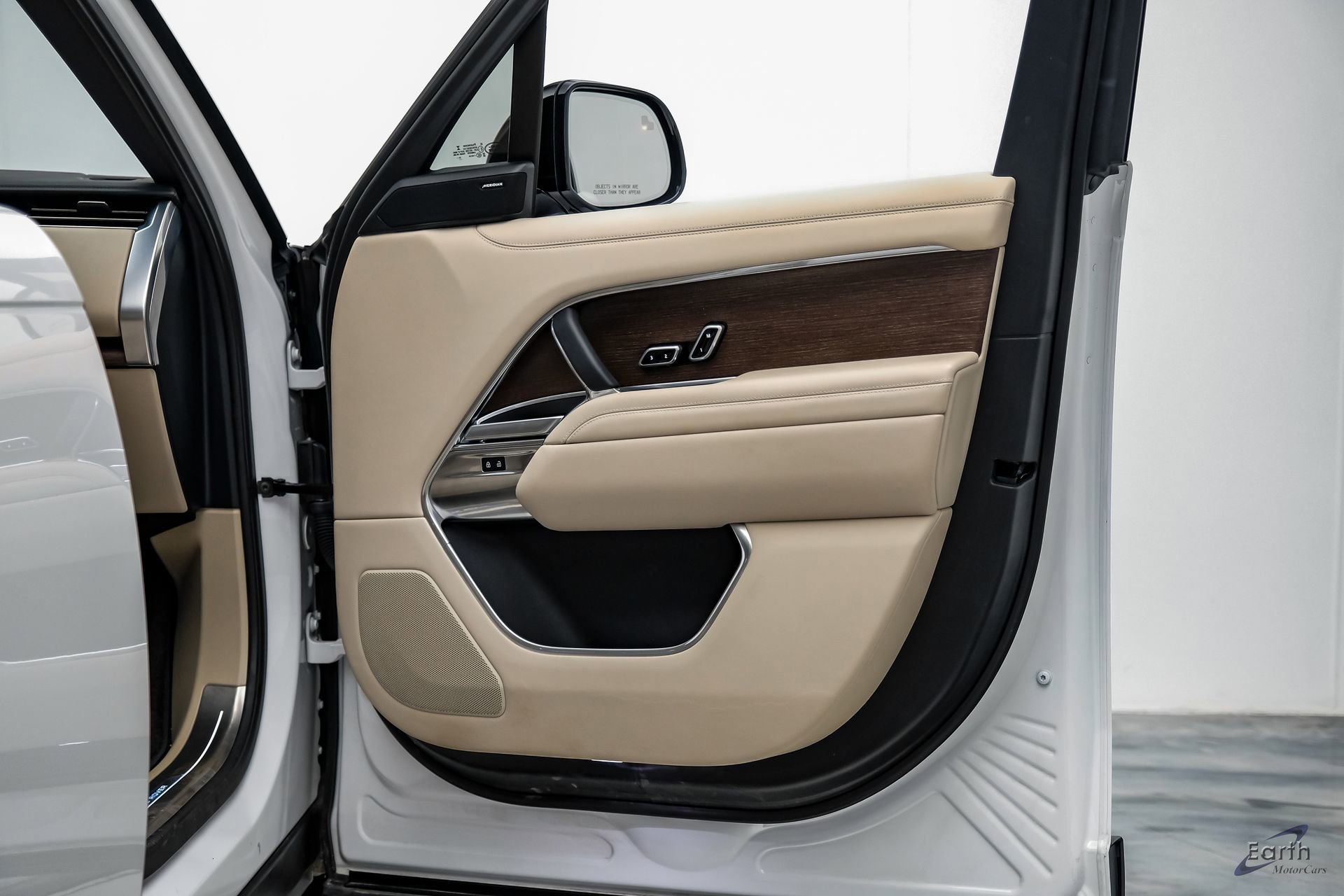 Used 2023 Land Rover Range Rover SE image 82