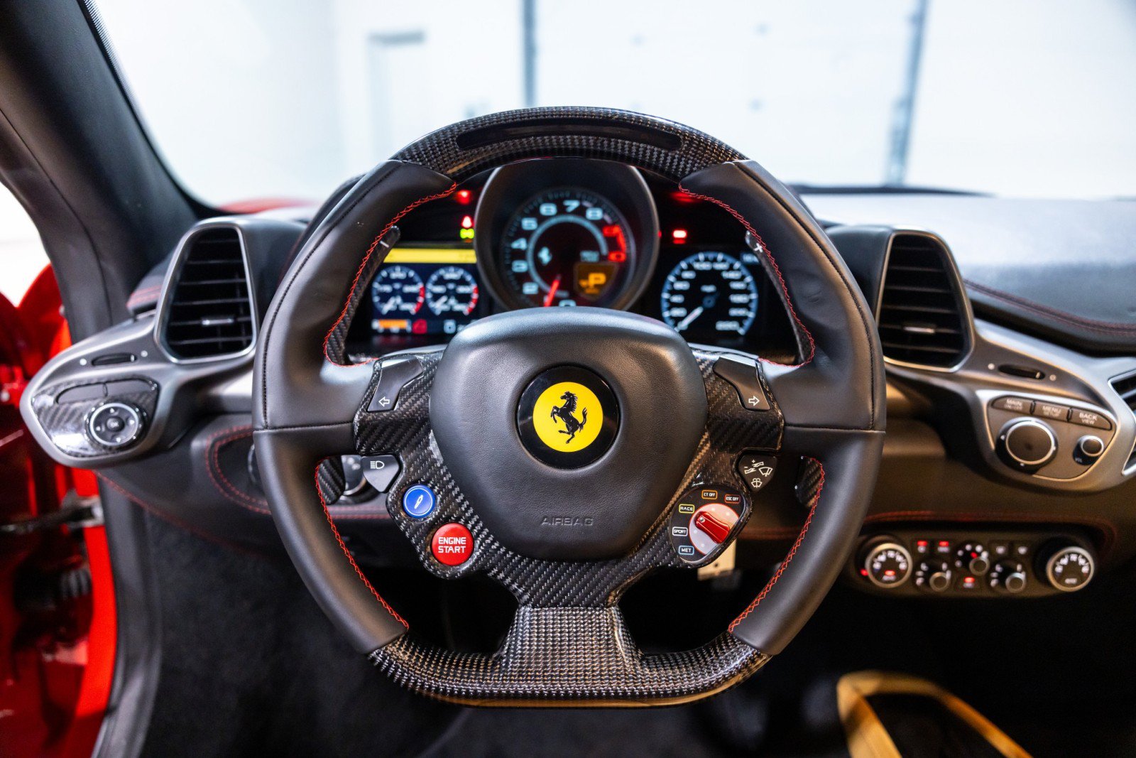 Used 2012 Ferrari 458 Italia Coupe RWD image 42