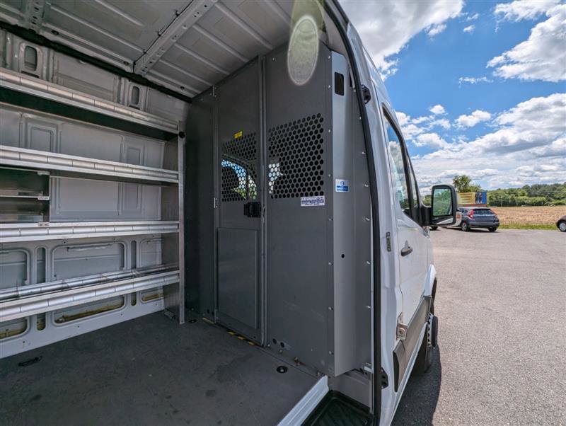 Used 2014 Freightliner Sprinter 3500 image 25