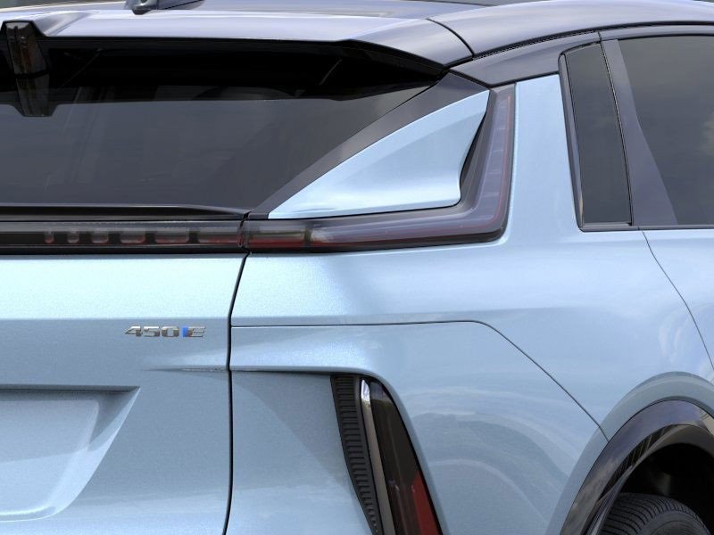 Used 2025 Cadillac Lyriq Sport image 12