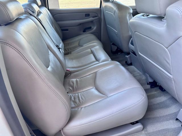 Used 2007 GMC Sierra 3500 SLT w/ Heavy-Duty Power Package image 21